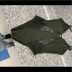 One piece bathing suit